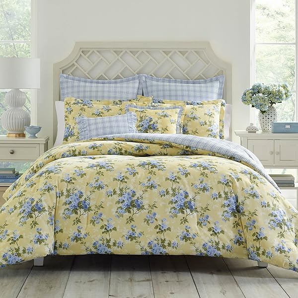 - Queen Comforter Set, Soft & Reversible Cotton Bedding, Medium Weight for Year Round Comfort, 7 Piece Bed Set with Matching Pillowcases, Euro Shams & Bonus Throw Pillows (Cassidy Yellow)